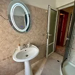 Lägenhet Sunny Balcony Retreat Pogradec