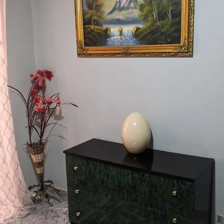 公寓 Sunny Balcony Retreat