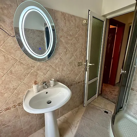 شقة Sunny Balcony Retreat بورغراديك