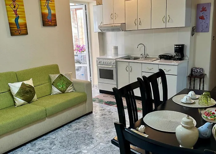 Appartement Sunny Balcony Retreat