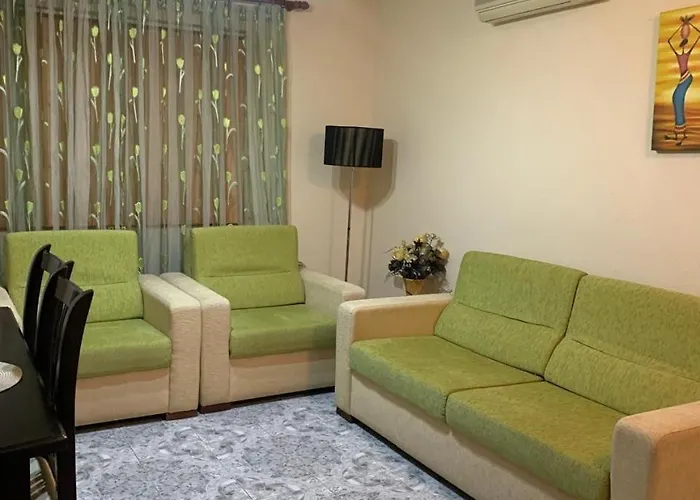 Sunny Balcony Retreat Lägenhet Pogradec
