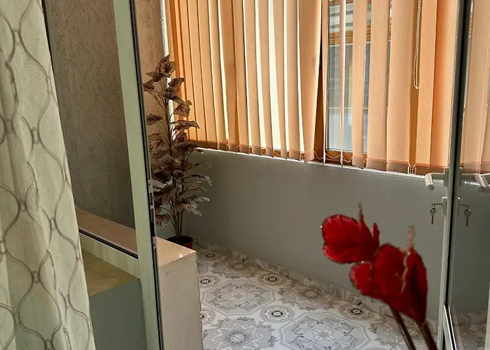 Lägenhet Sunny Balcony Retreat Pogradec