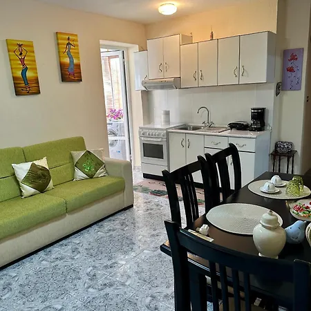 Apartmán Sunny Balcony Retreat